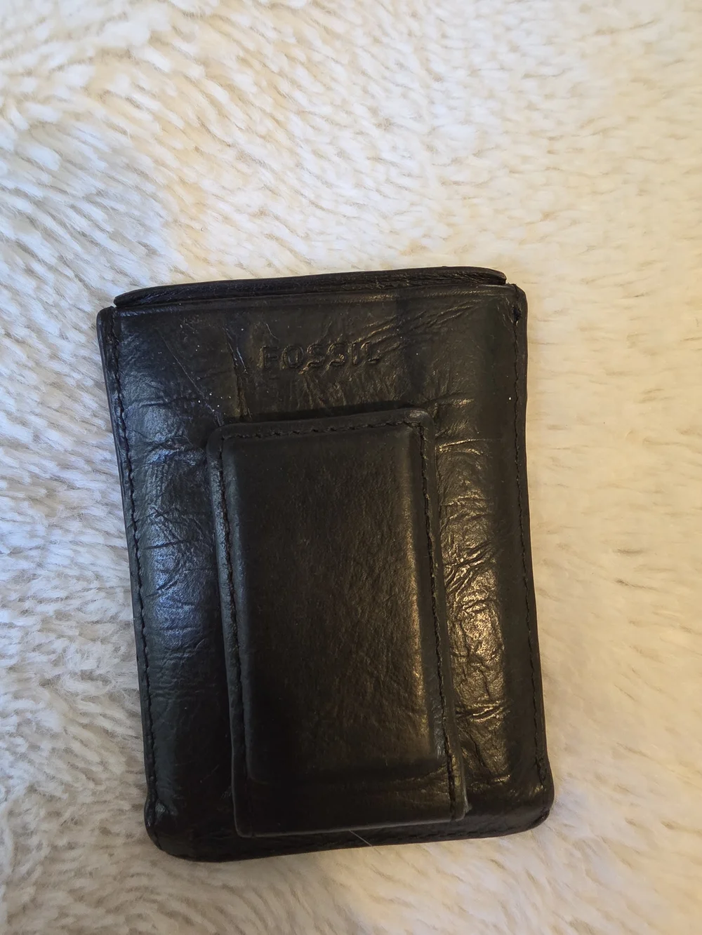 Fossil Men’s Magnetic Ingram Black Solid Wallet